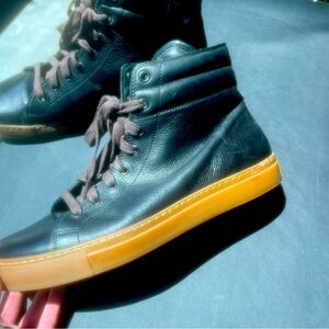 Kenneth Cole high top men’s dress sneaks